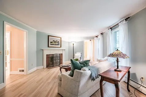 17 Heritage Lane Falmouth ME 04105