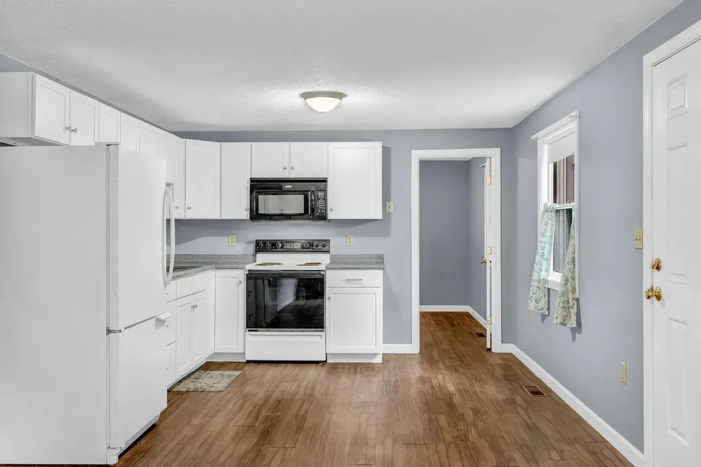85 Main Street Rockland ME 04841