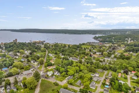 85 Main Street Rockland ME 04841