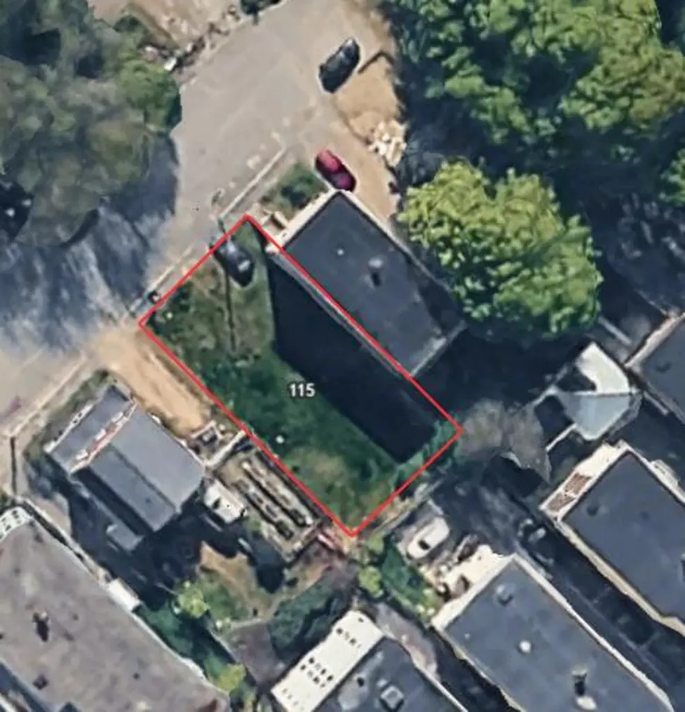 115 Shawmut Street Lewiston ME 04240