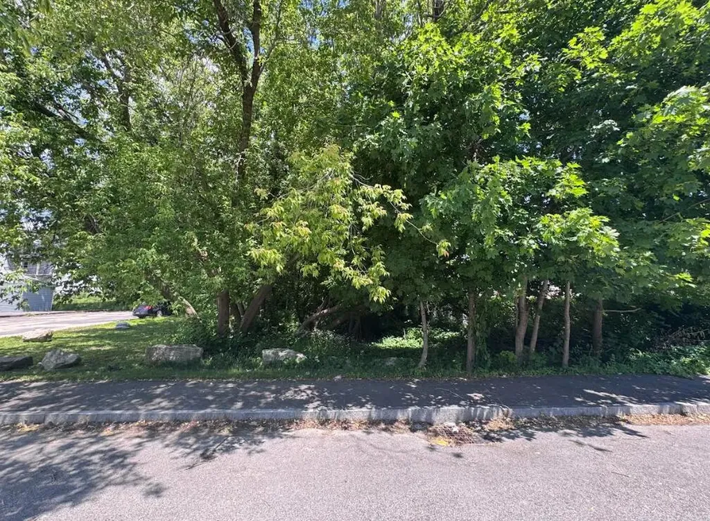 112 Shawmut Street Lewiston ME 04240