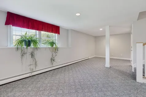 43 Alice Court Portland ME 04103