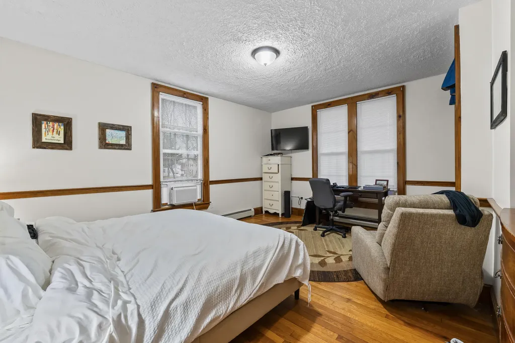 91 Bradley Street Saco ME 04072