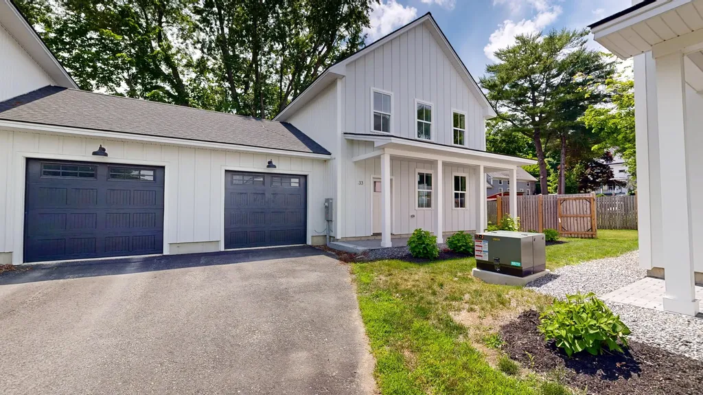 33 Magnolia Lane Gardiner ME 04345