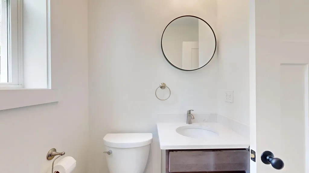33 Magnolia Lane Gardiner ME 04345