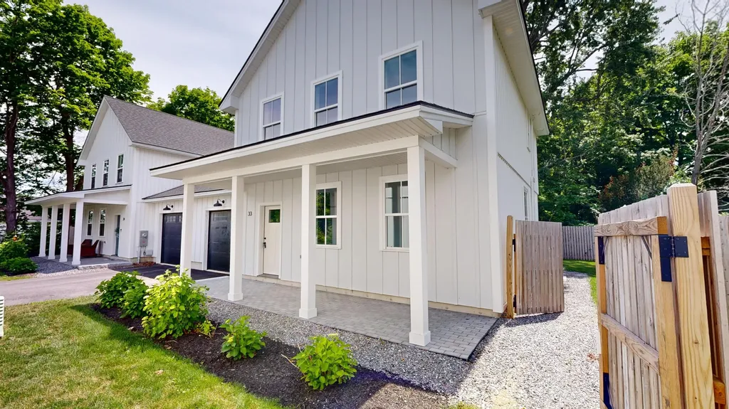 33 Magnolia Lane Gardiner ME 04345