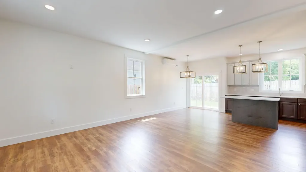 33 Magnolia Lane Gardiner ME 04345
