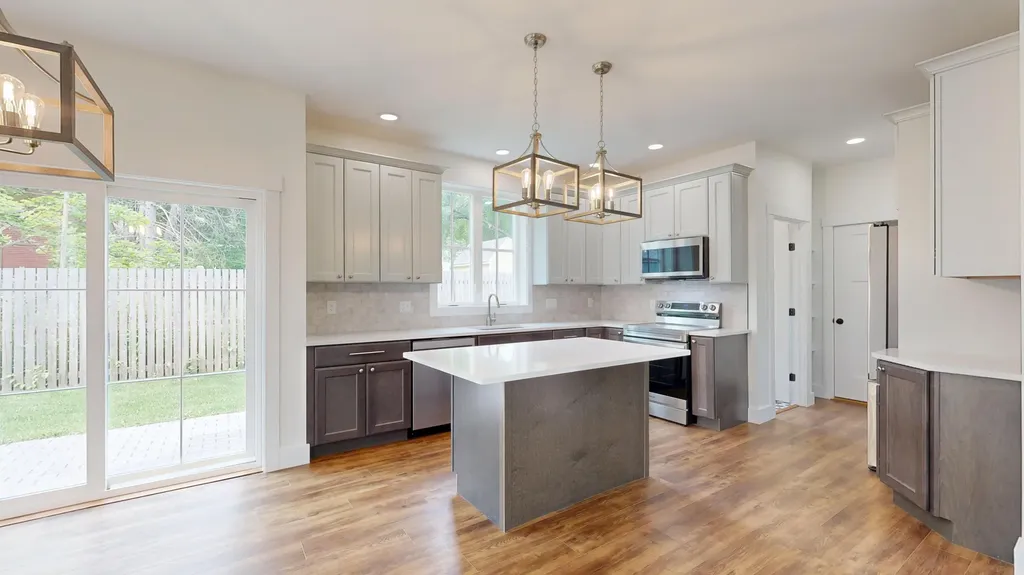 29 Magnolia Lane Gardiner ME 04345