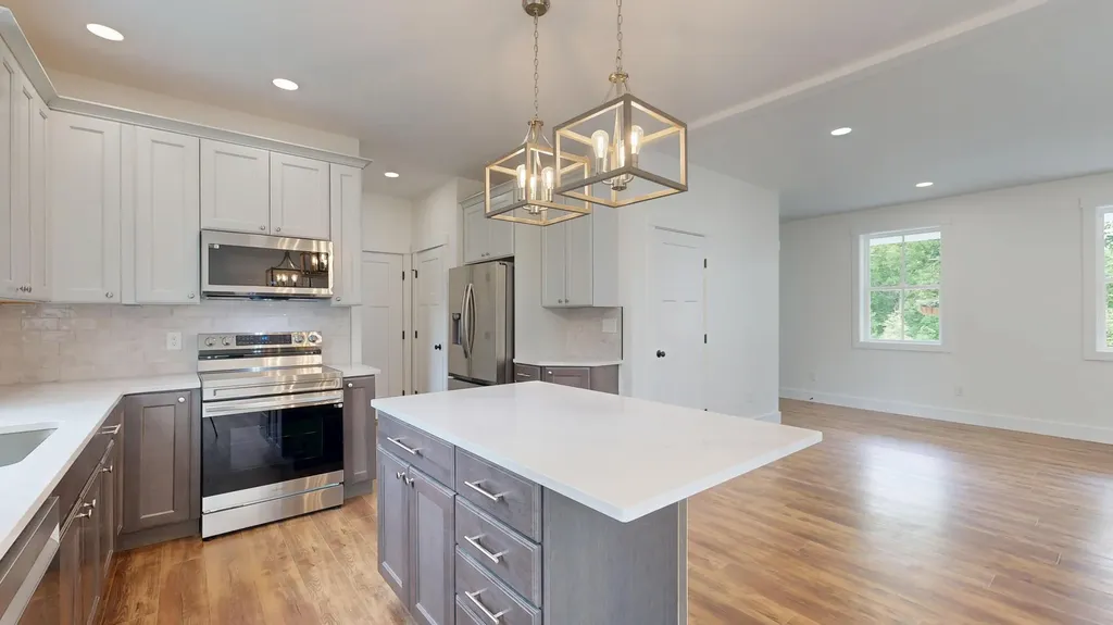 29 Magnolia Lane Gardiner ME 04345