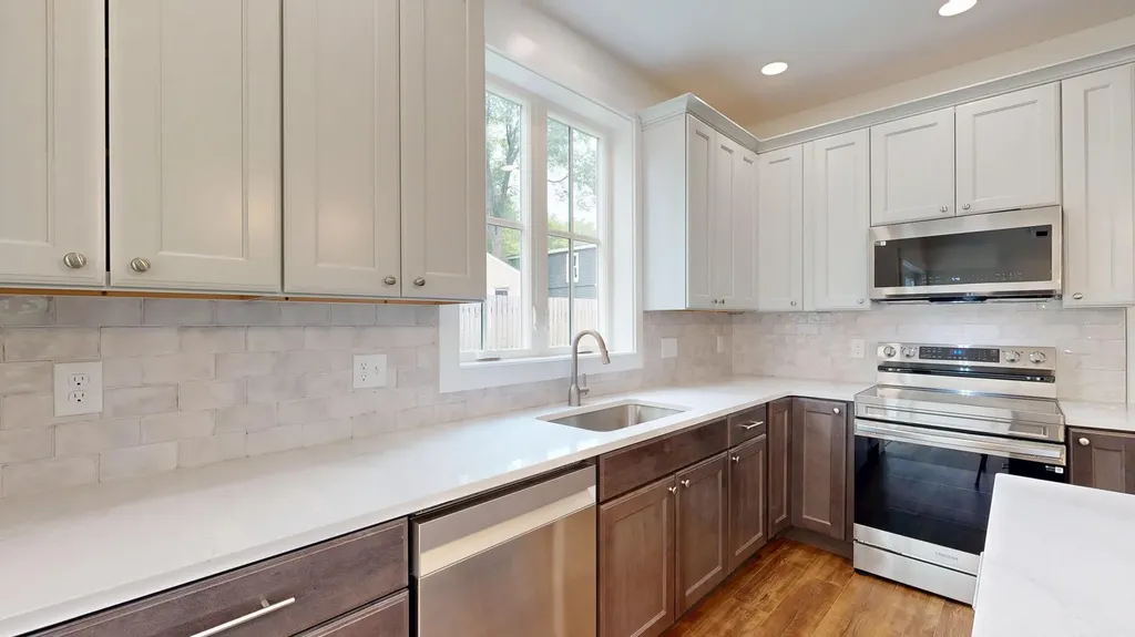 29 Magnolia Lane Gardiner ME 04345