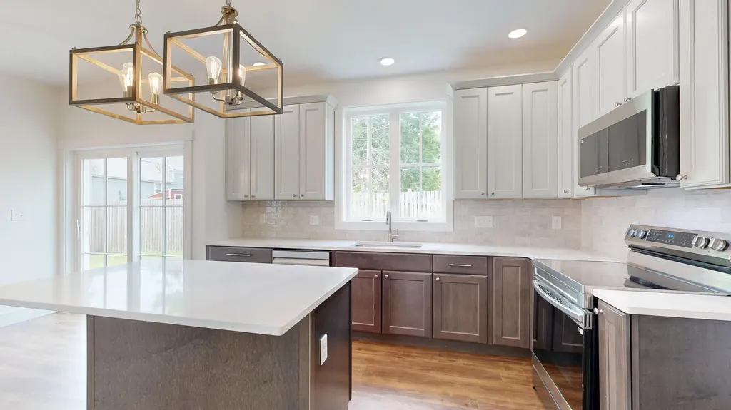 29 Magnolia Lane Gardiner ME 04345