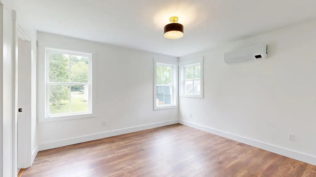 29 Magnolia Lane Gardiner ME 04345