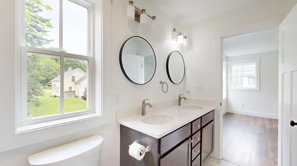 29 Magnolia Lane Gardiner ME 04345