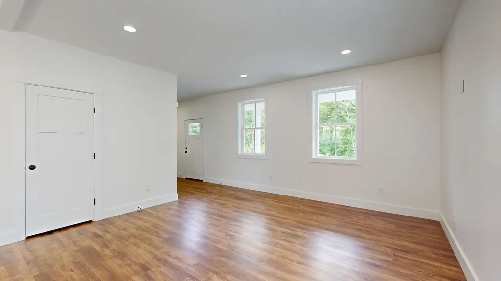 29 Magnolia Lane Gardiner ME 04345