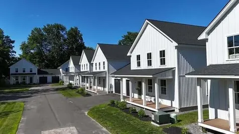 29 Magnolia Lane Gardiner ME 04345