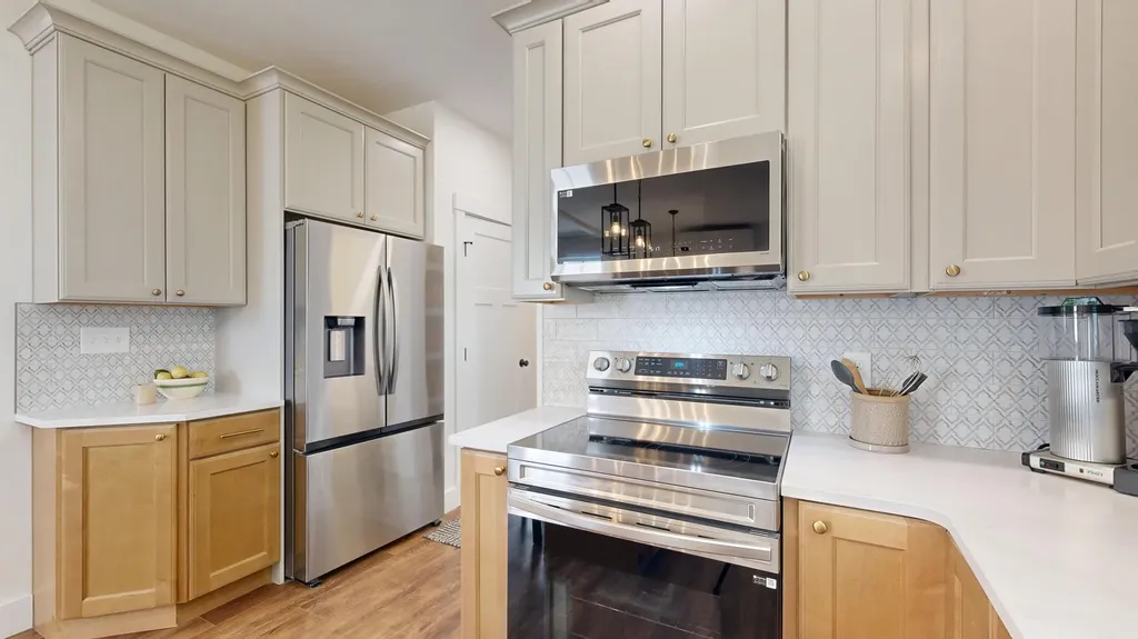 25 Magnolia Lane Gardiner ME 04345