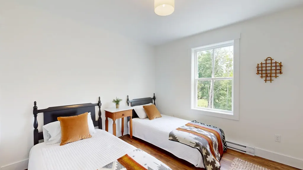 25 Magnolia Lane Gardiner ME 04345