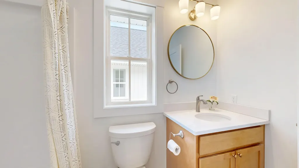 25 Magnolia Lane Gardiner ME 04345