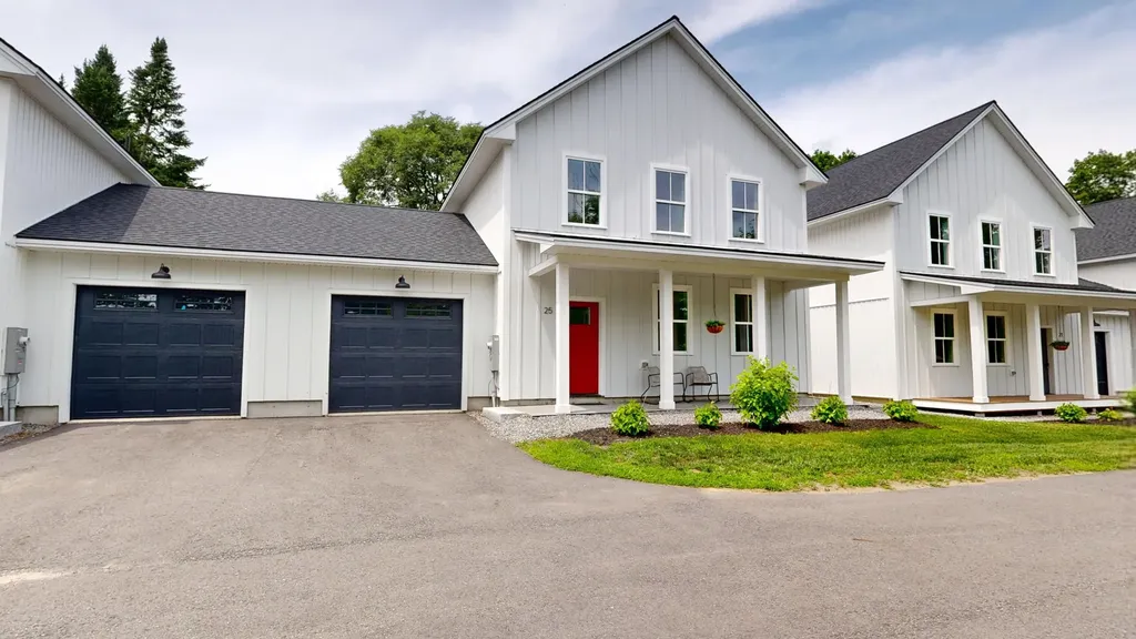 25 Magnolia Lane Gardiner ME 04345