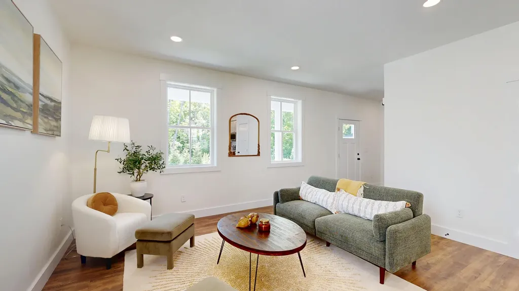 25 Magnolia Lane Gardiner ME 04345