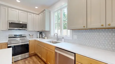 25 Magnolia Lane Gardiner ME 04345