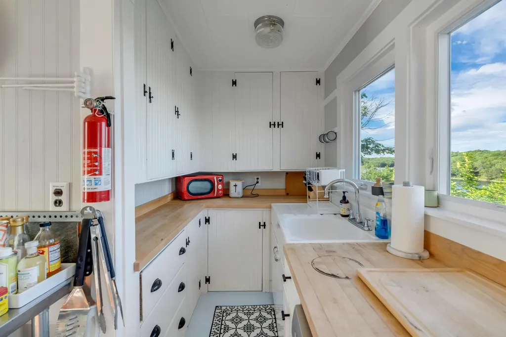 564 Parker Head Road Phippsburg ME 04562