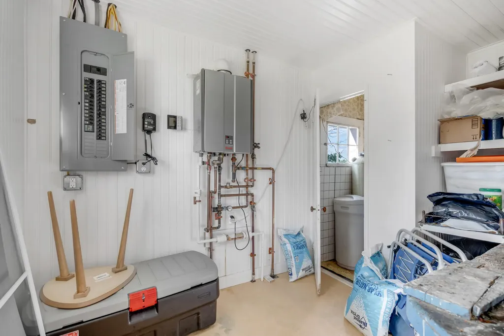 564 Parker Head Road Phippsburg ME 04562