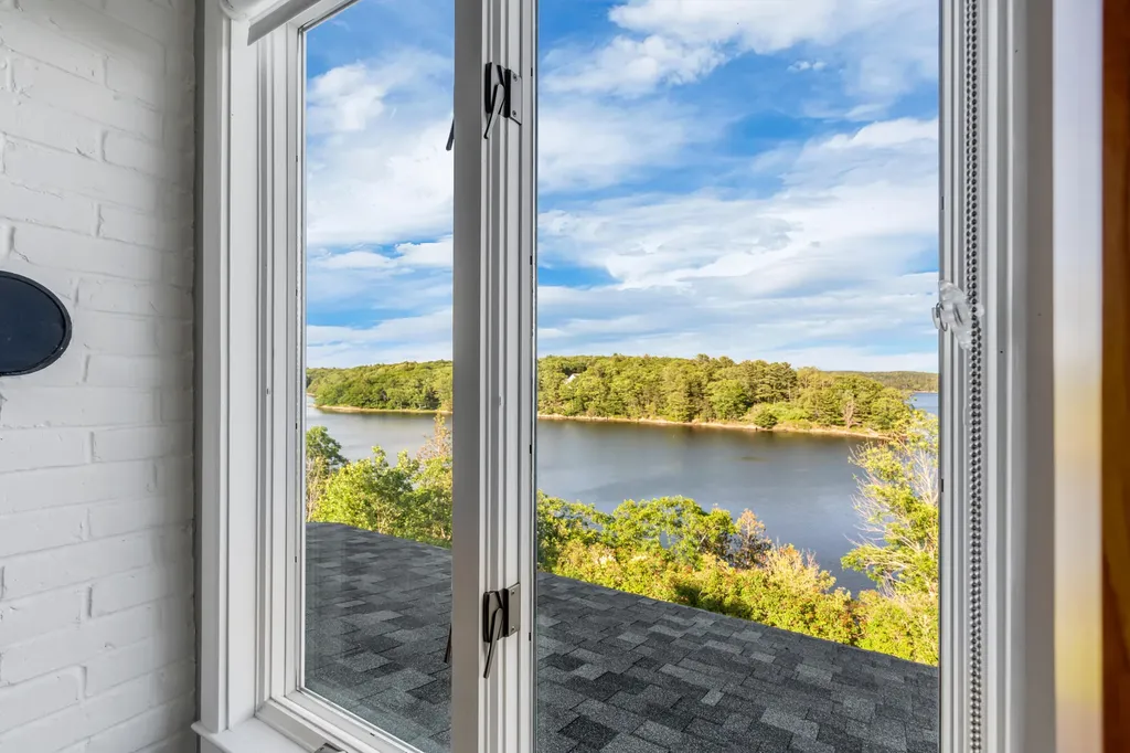564 Parker Head Road Phippsburg ME 04562