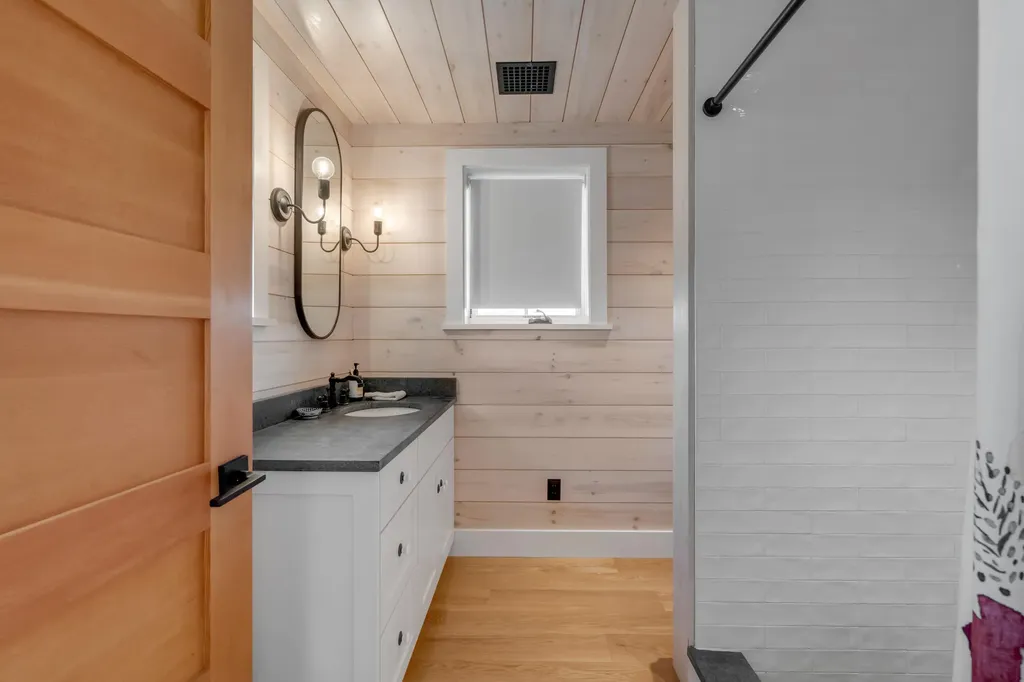 564 Parker Head Road Phippsburg ME 04562
