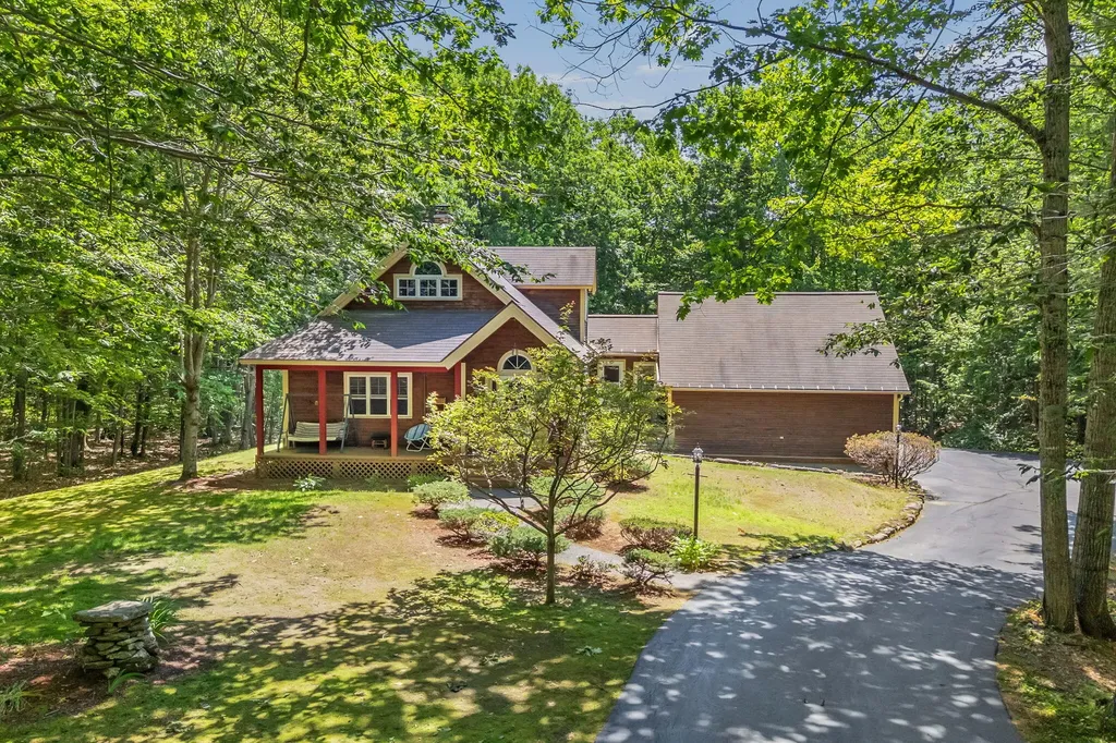 42 Birchwood Lane Poland ME 04274