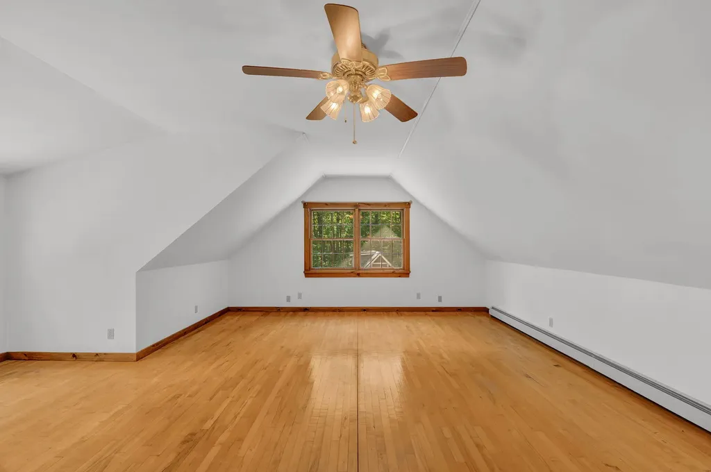 42 Birchwood Lane Poland ME 04274
