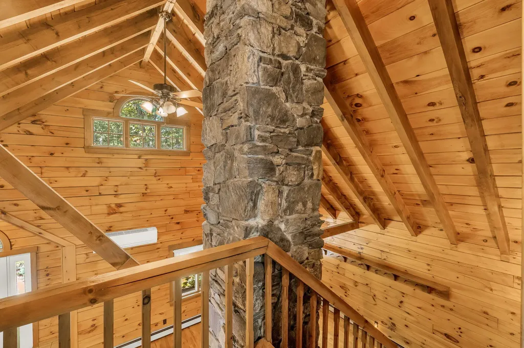 42 Birchwood Lane Poland ME 04274