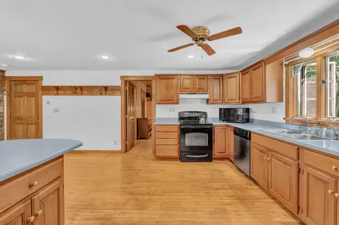 42 Birchwood Lane Poland ME 04274