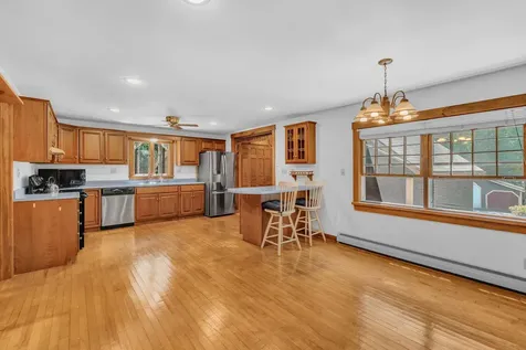 42 Birchwood Lane Poland ME 04274