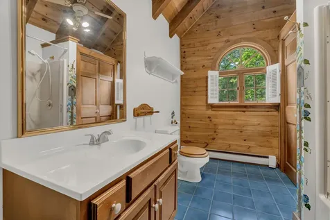 42 Birchwood Lane Poland ME 04274