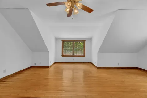 42 Birchwood Lane Poland ME 04274