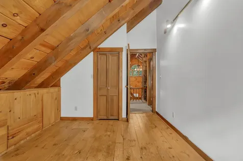 42 Birchwood Lane Poland ME 04274