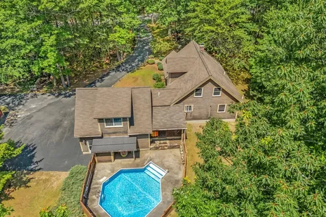 42 Birchwood Lane Poland ME 04274