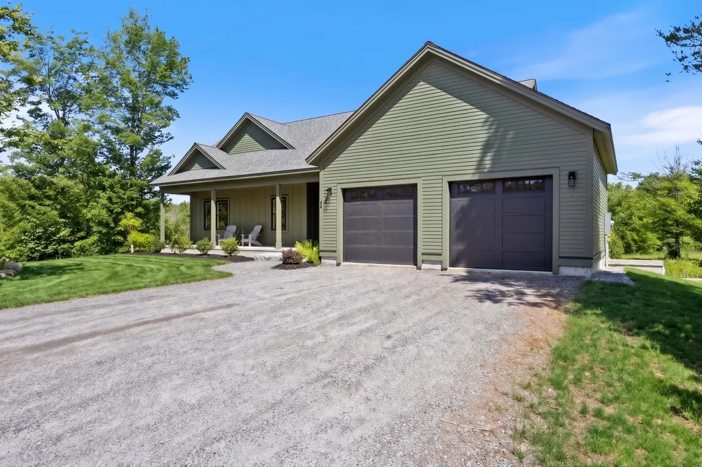 43 Rose Douglas Lane Brunswick ME 04011
