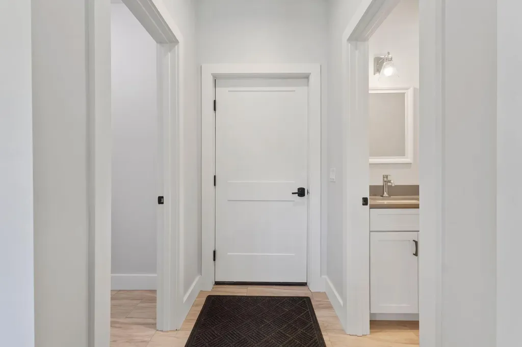 43 Rose Douglas Lane Brunswick ME 04011