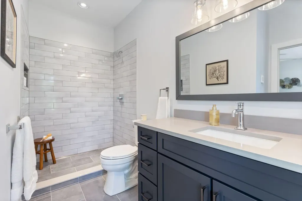 43 Rose Douglas Lane Brunswick ME 04011
