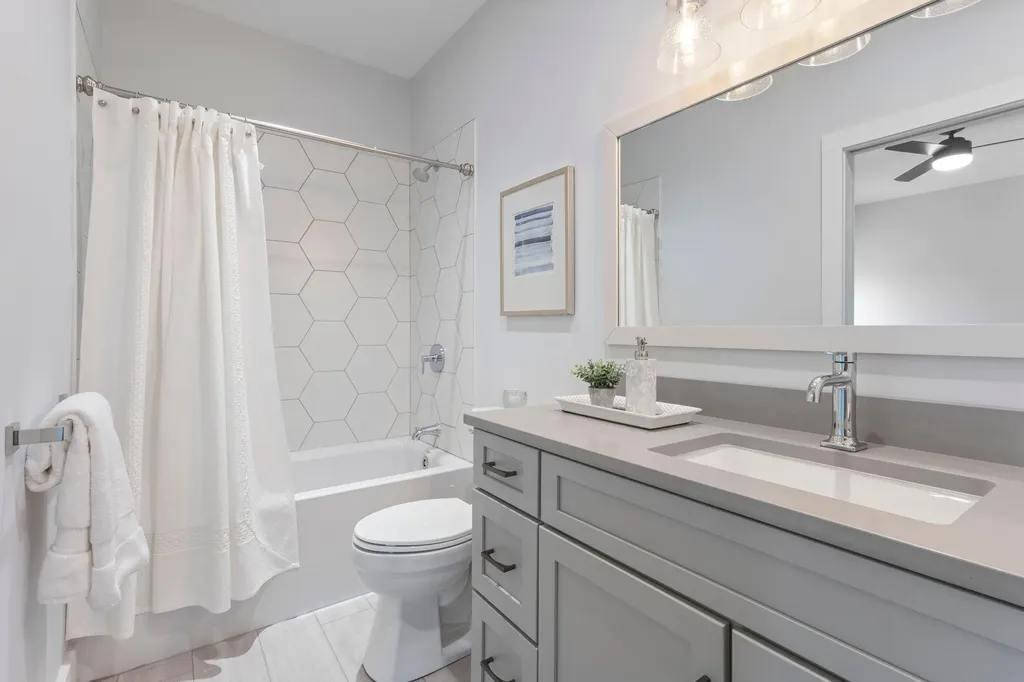 43 Rose Douglas Lane Brunswick ME 04011