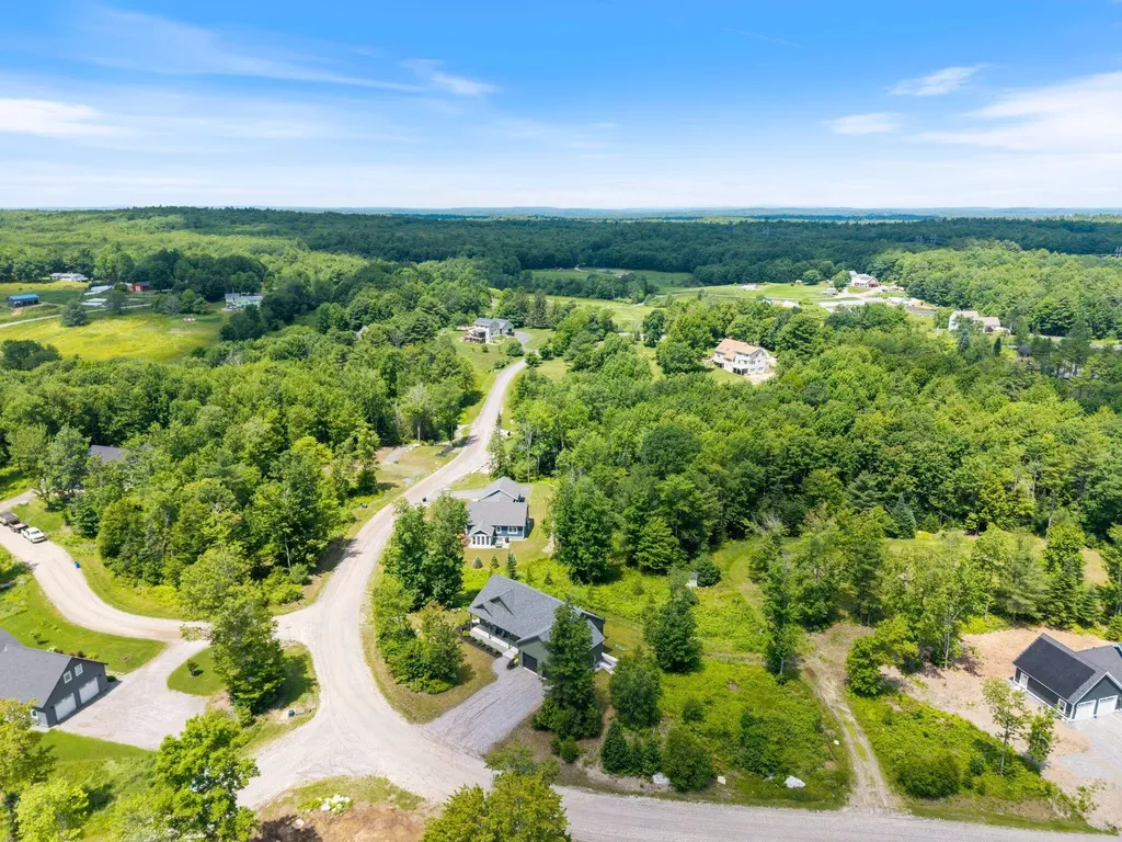 43 Rose Douglas Lane Brunswick ME 04011