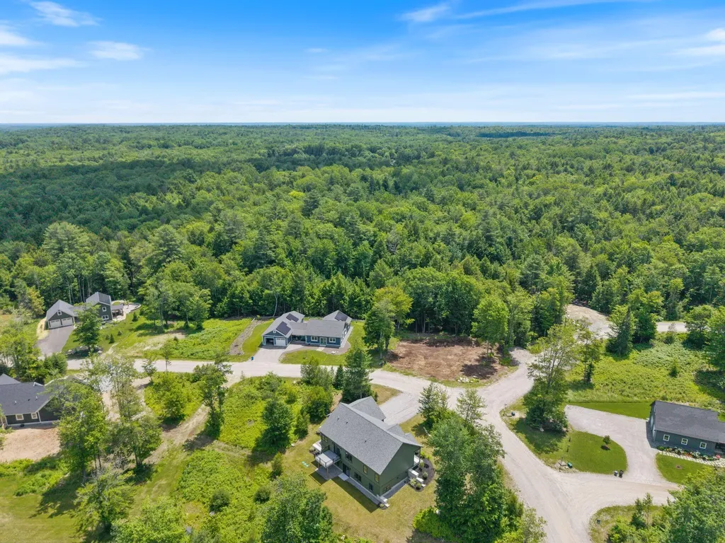 43 Rose Douglas Lane Brunswick ME 04011