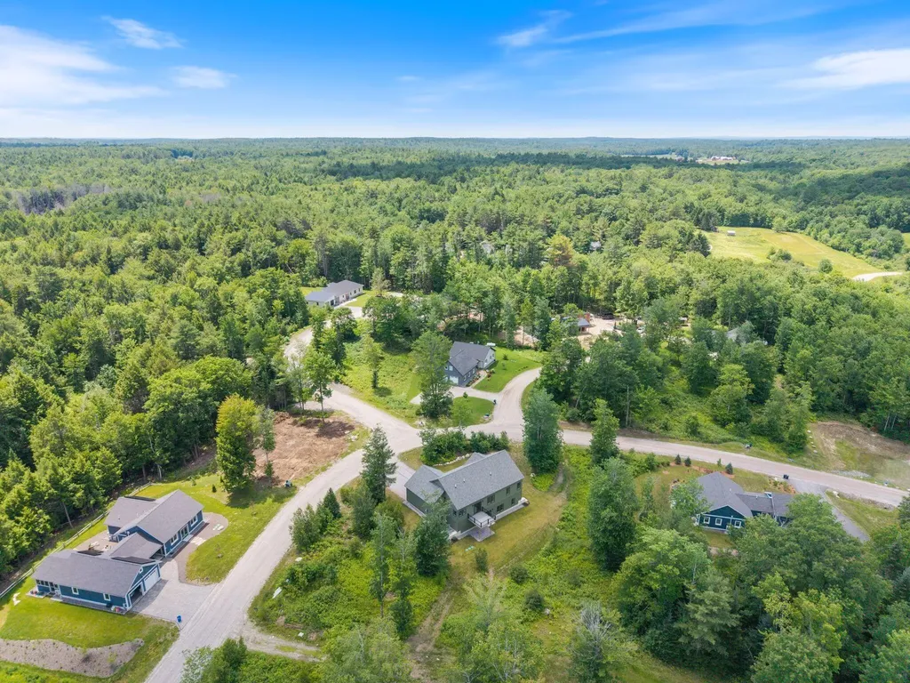 43 Rose Douglas Lane Brunswick ME 04011