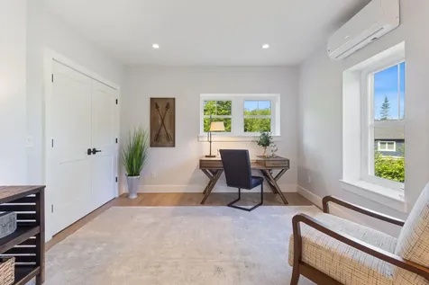 43 Rose Douglas Lane Brunswick ME 04011