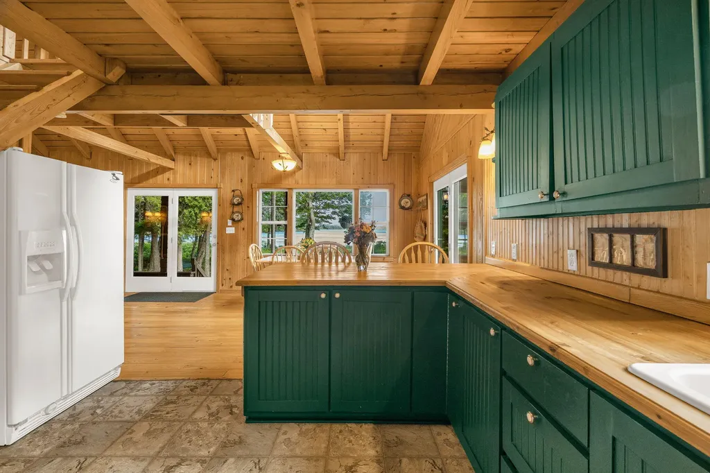22 Benoit Way Ellsworth ME 04605