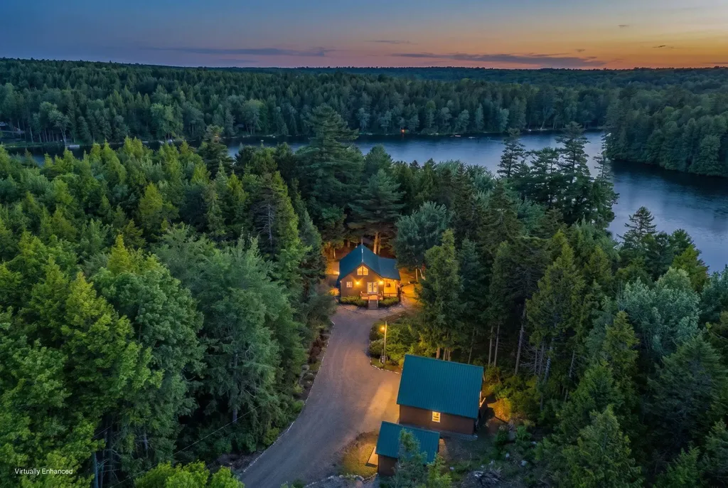 22 Benoit Way Ellsworth ME 04605