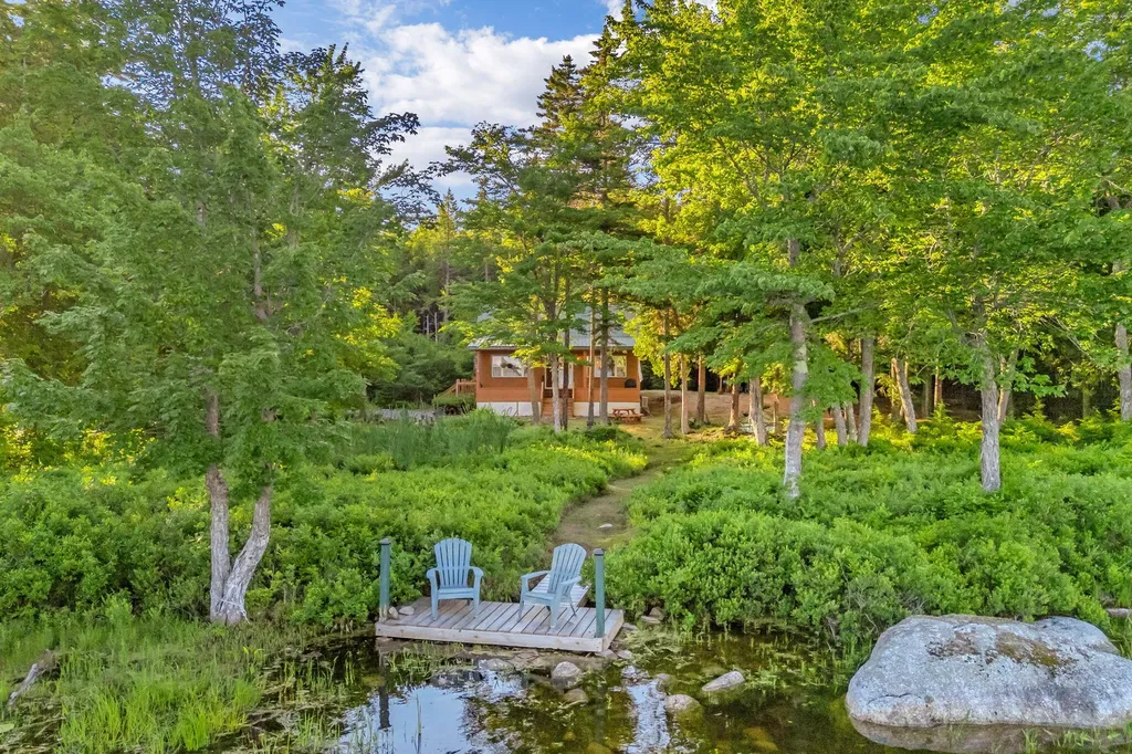 22 Benoit Way Ellsworth ME 04605