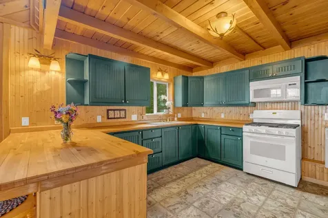 22 Benoit Way Ellsworth ME 04605